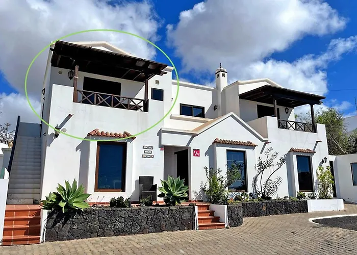 Arriba, Casa-la-costa *